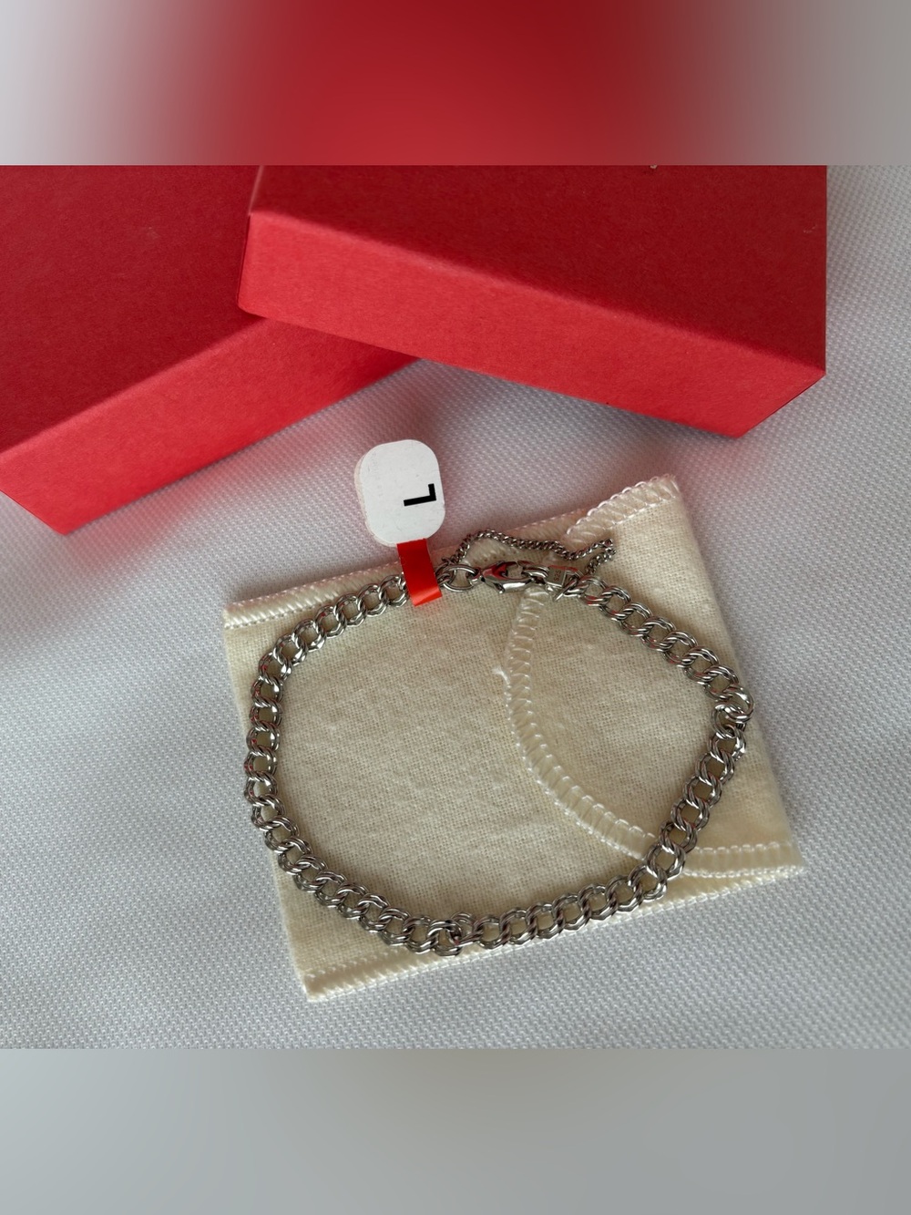 Light Double Curb Charm
Bracelet
